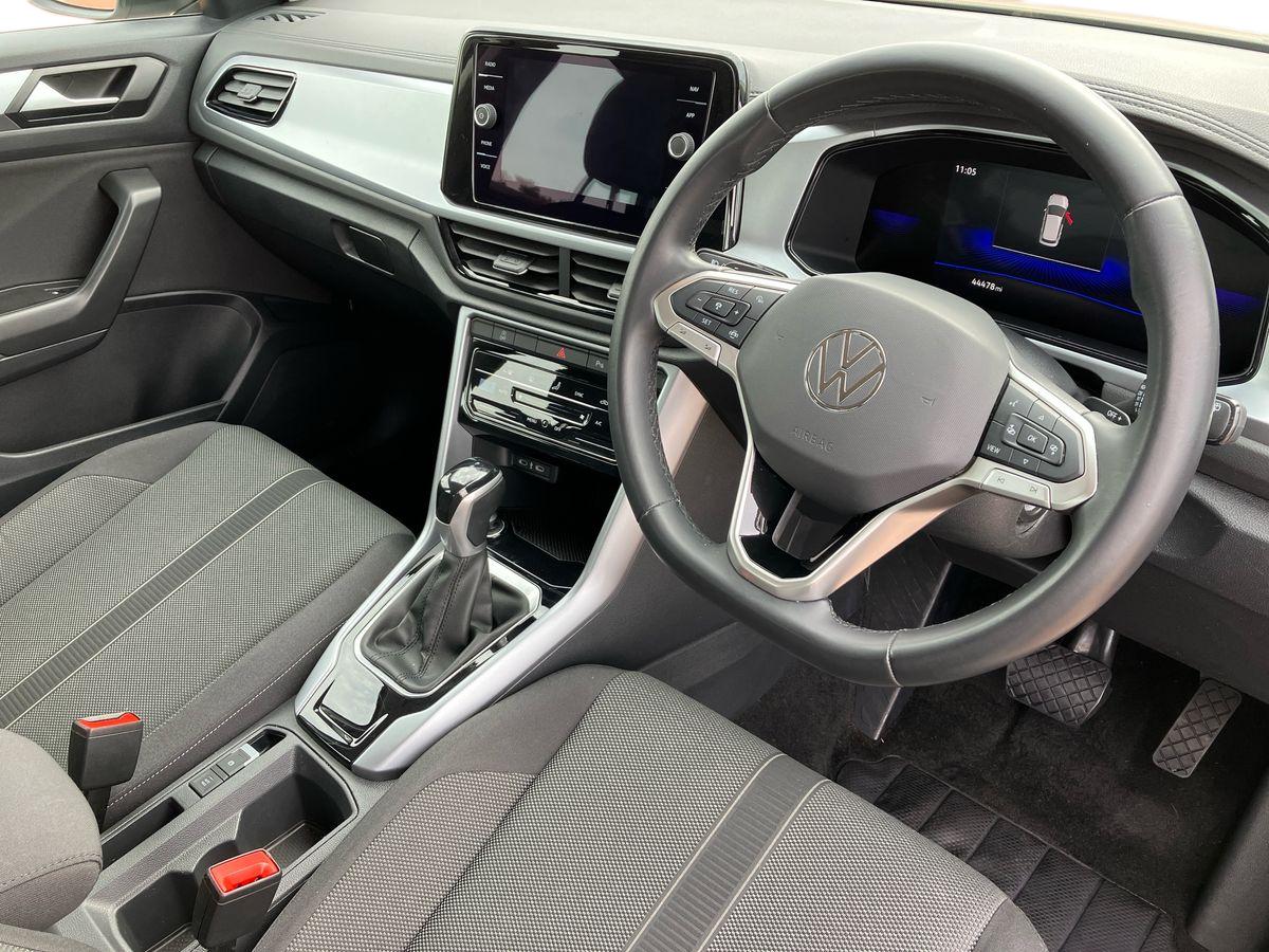 Used Volkswagen T-Roc 2023 for sale - 76777521: Photo 8
