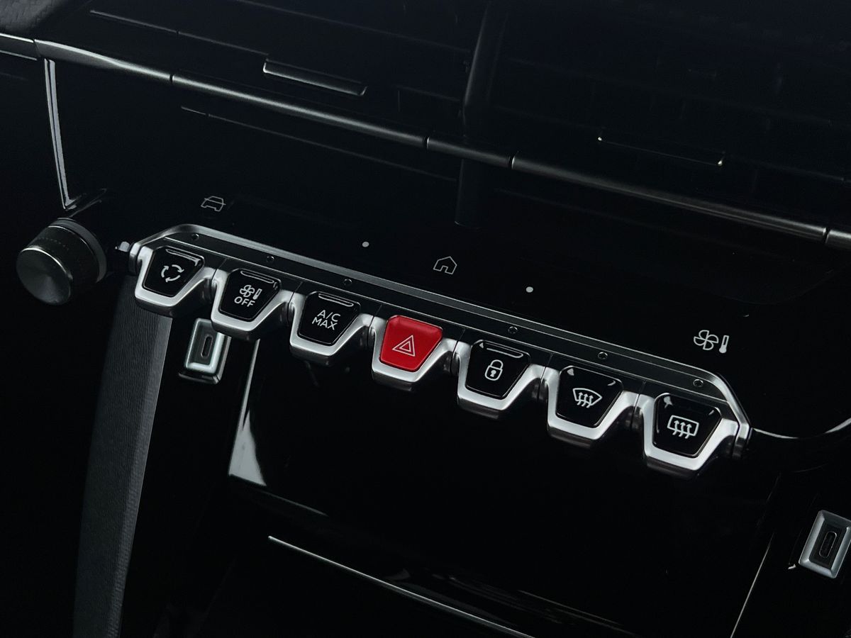 Used Peugeot 2008 2024 for sale - 77045856: Photo 38