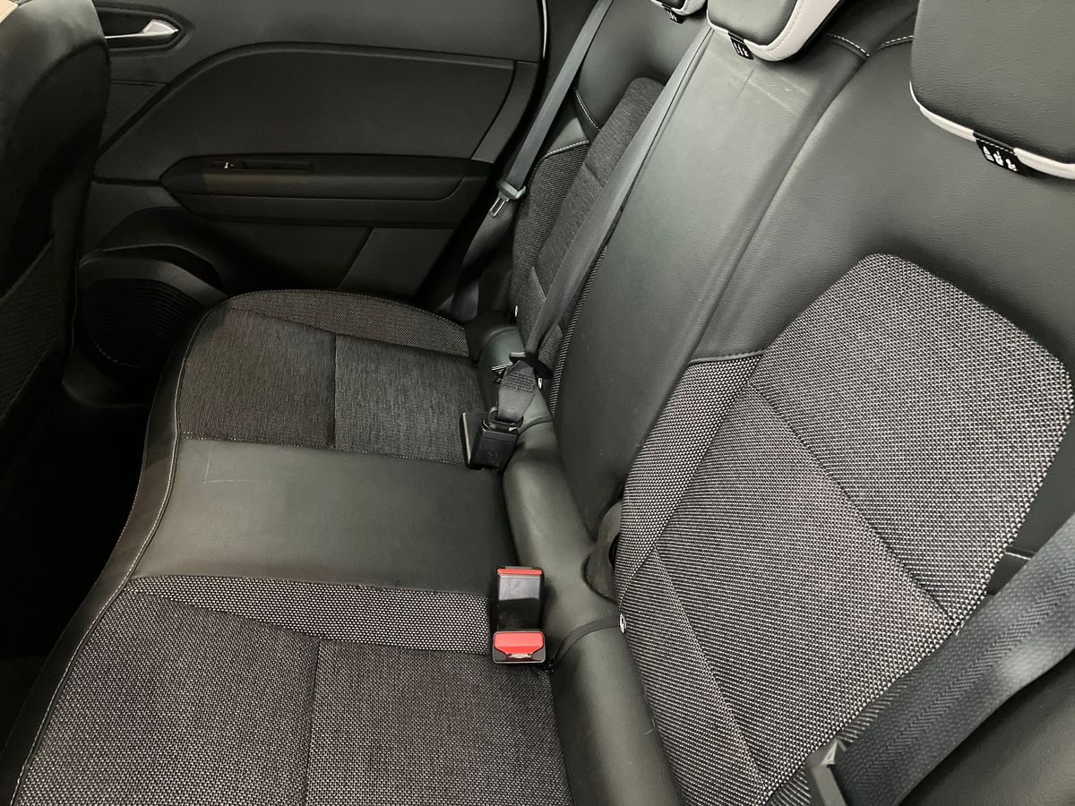 Used Renault Captur 2022 for sale - 76777509: Photo 24