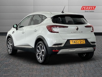 Used Renault Captur 2022 for sale - 76777509: Photo