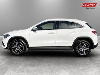 Used Mercedes-Benz GLA 2023 for sale - 77916610: Photo