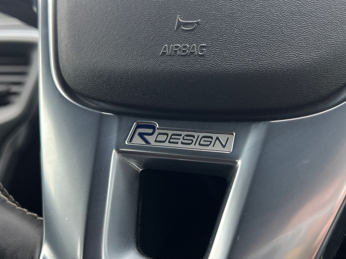 Used Volvo V40 2015 for sale - 76777510: Photo 37