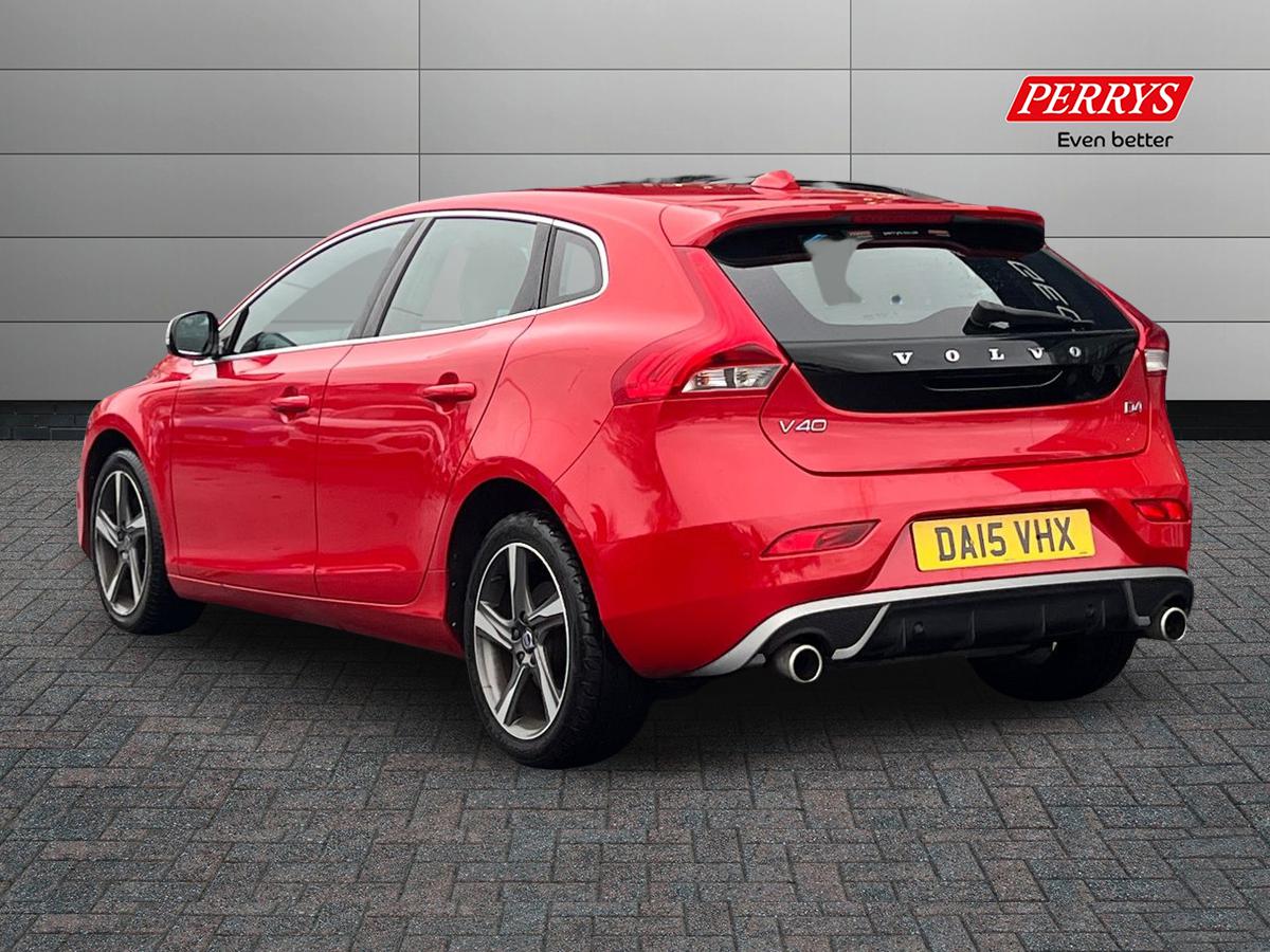 Used Volvo V40 2015 for sale - 77475209: Photo 2