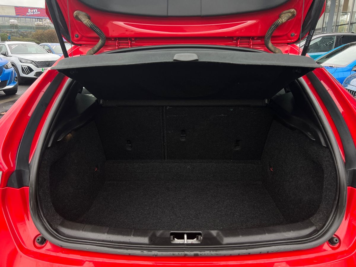 Used Volvo V40 2015 for sale - 77475209: Photo 20