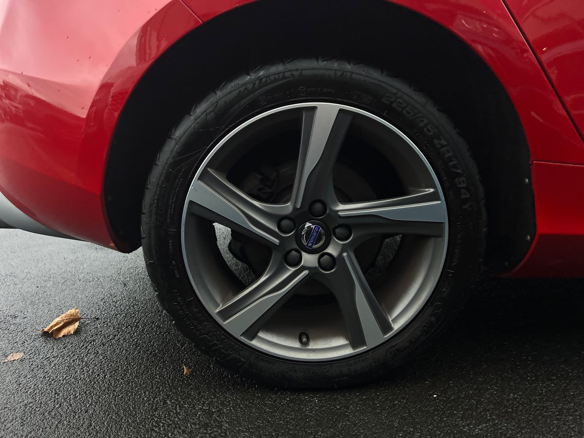 Used Volvo V40 2015 for sale - 77475209: Photo 7