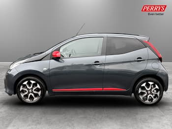 Used Toyota AYGO 2021 for sale - 79716875: Photo