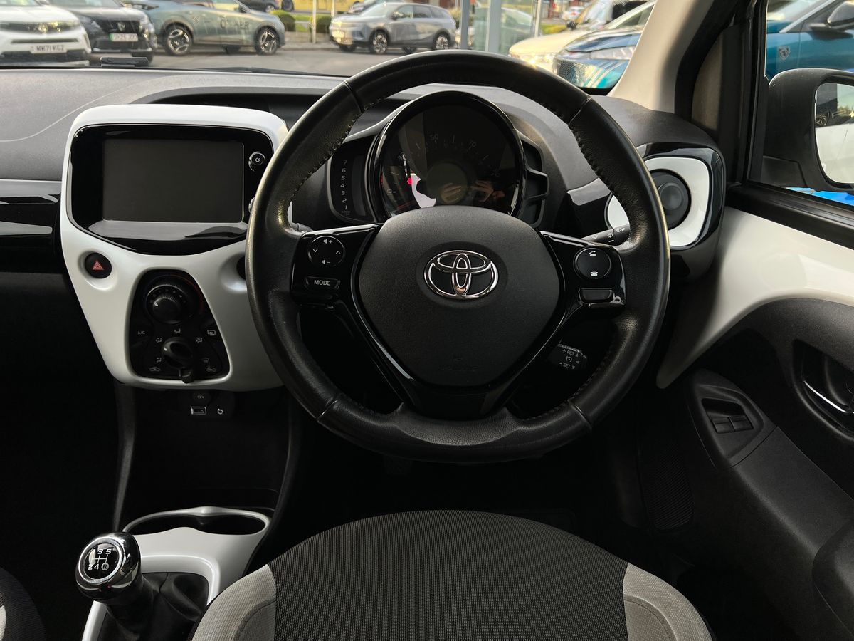 Used Toyota AYGO 2016 for sale - 76364528: Photo 15