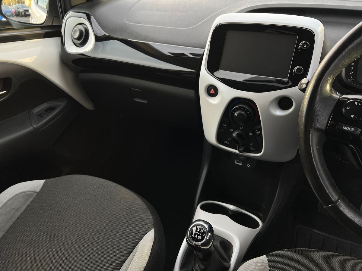 Used Toyota AYGO 2016 for sale - 76364528: Photo 17