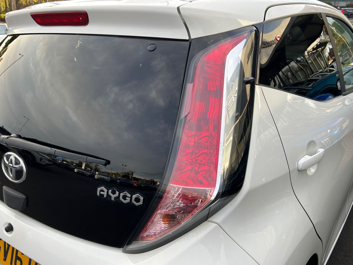 Used Toyota AYGO 2016 for sale - 76364528: Photo 24