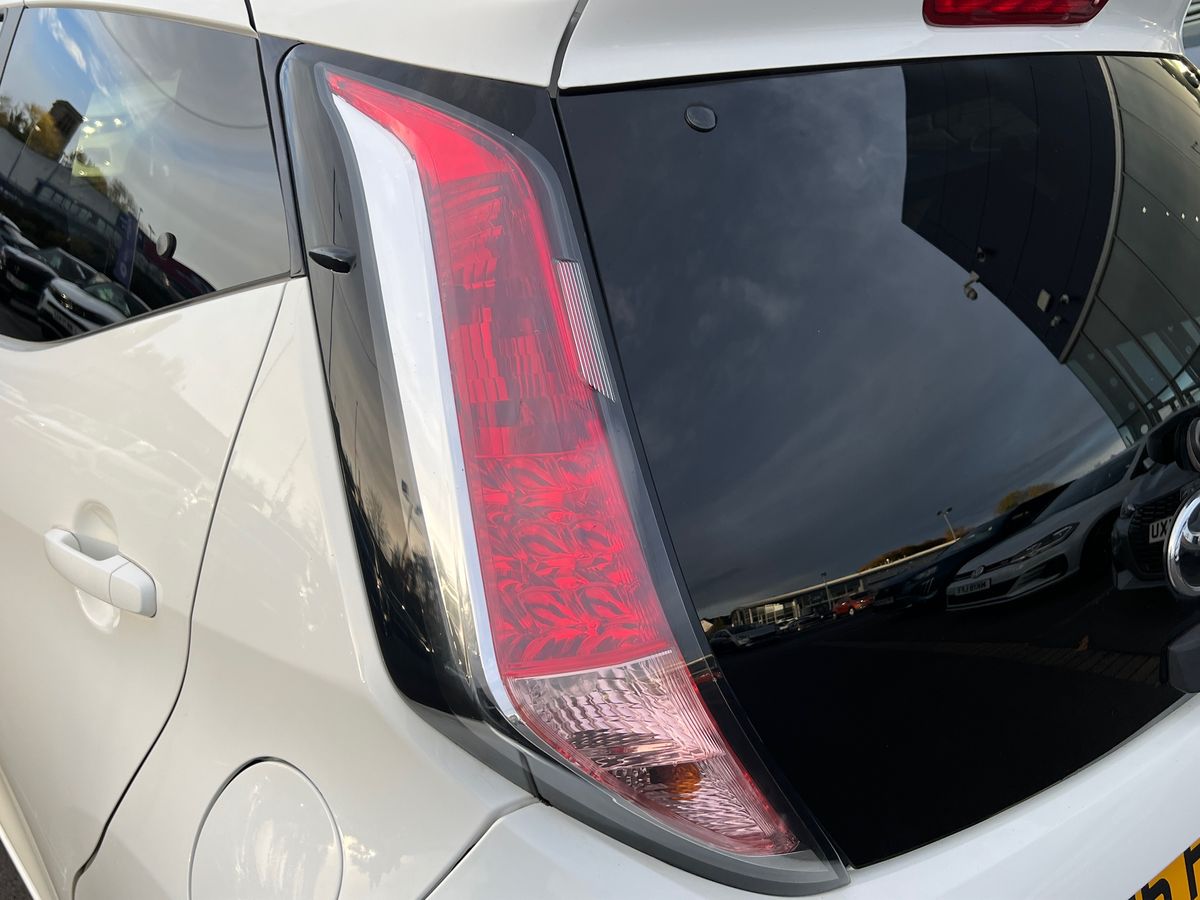 Used Toyota AYGO 2016 for sale - 76364528: Photo 25