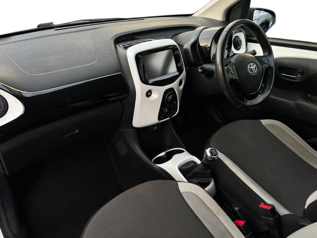 Used Toyota AYGO 2016 for sale - 76364528: Photo 6