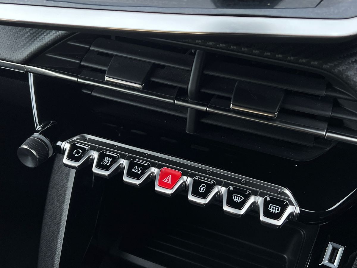 Used Peugeot 2008 2022 for sale - 77125307: Photo 38