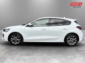 Used Ford Focus 2023 for sale - 78132222: Photo