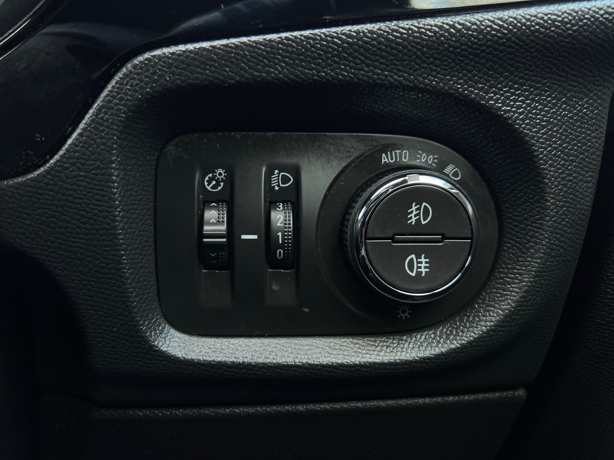 Used Vauxhall Corsa 2022 for sale - 76663204: Photo 37