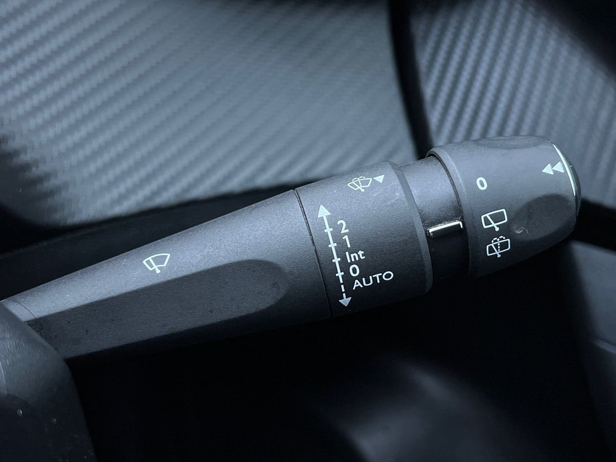 Used Peugeot 2008 2023 for sale - 76663302: Photo 37