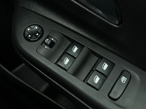 Used Vauxhall Corsa 2021 for sale - 76128168: Photo 19