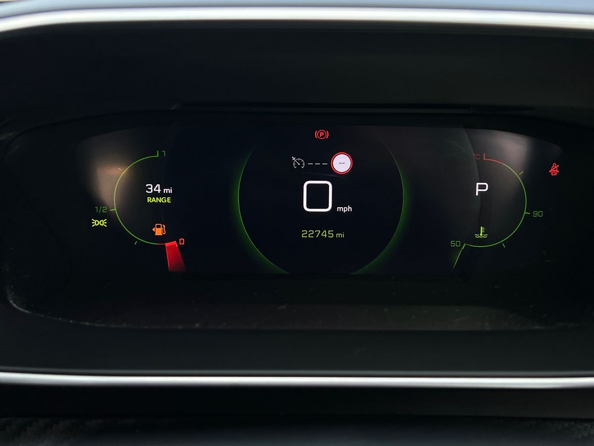 Used Peugeot 2008 2022 for sale - 76611849: Photo 13