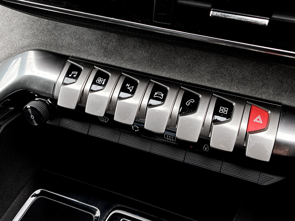 Used Peugeot 3008 2023 for sale - 77604231: Photo 29