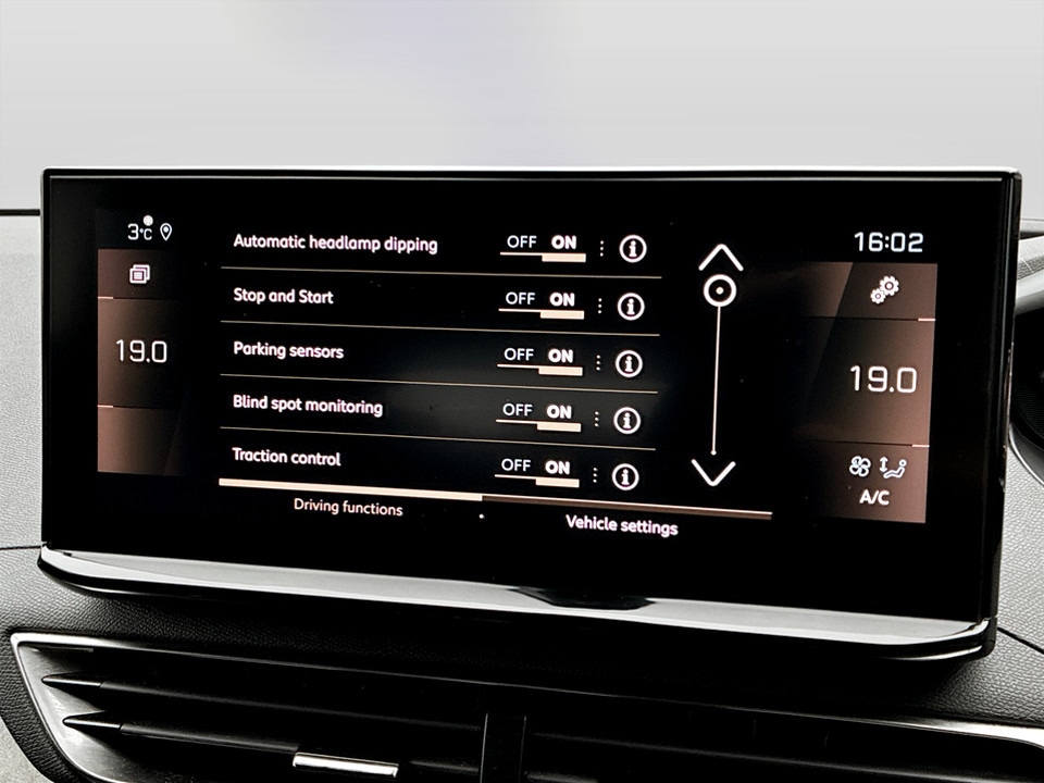 Used Peugeot 3008 2023 for sale - 77604231: Photo 39