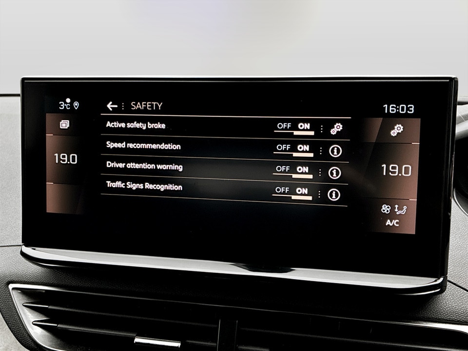 Used Peugeot 3008 2023 for sale - 77604231: Photo 40