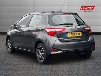 Used Toyota Yaris 2019 for sale - 76206796: Photo