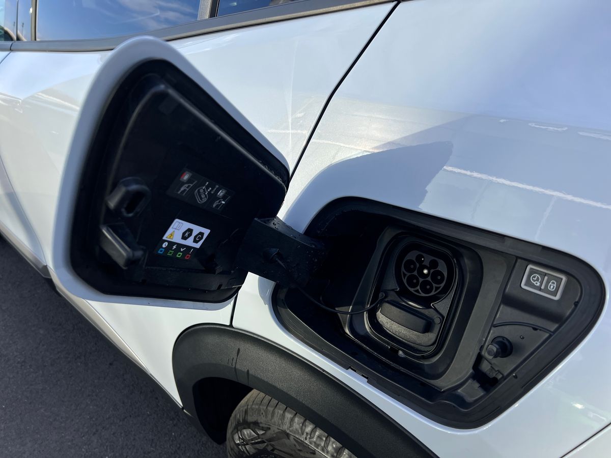 Used Peugeot 2008 2024 for sale - 76220033: Photo 32