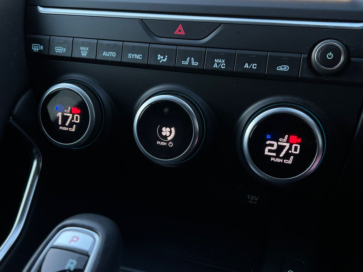 Used Jaguar E-Pace 2020 for sale - 77100027: Photo 13