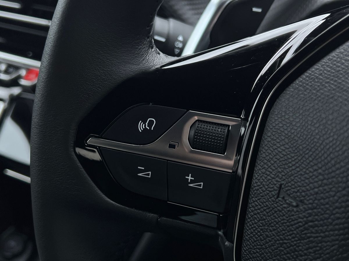 Used Peugeot 2008 2025 for sale - 76462319: Photo 16