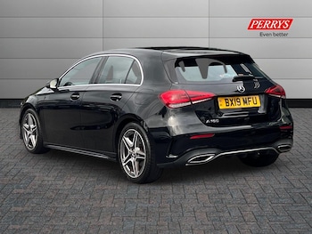 Used Mercedes-Benz A-Class 2019 for sale - 76310908: Photo 2