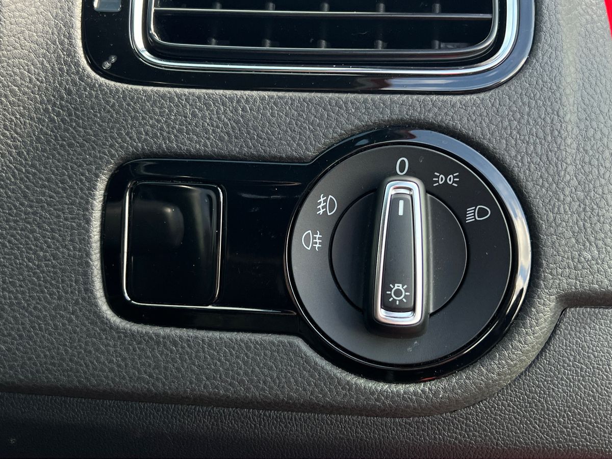 Used Volkswagen Polo 2016 for sale - 76612004: Photo 37