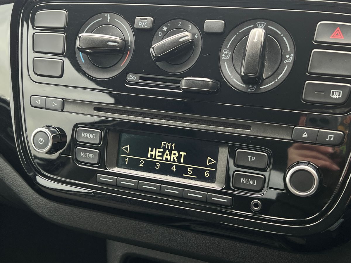 Used Volkswagen up! 2013 for sale - 76425979: Photo 10