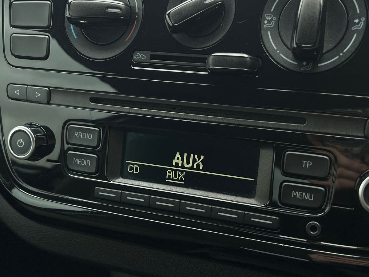 Used Volkswagen up! 2013 for sale - 76425979: Photo 11