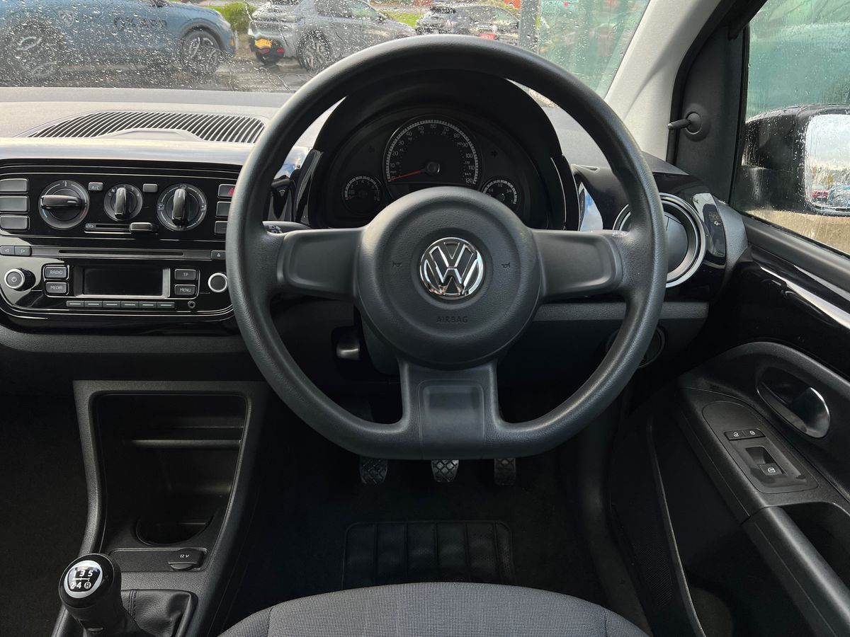 Used Volkswagen up! 2013 for sale - 76425979: Photo 15
