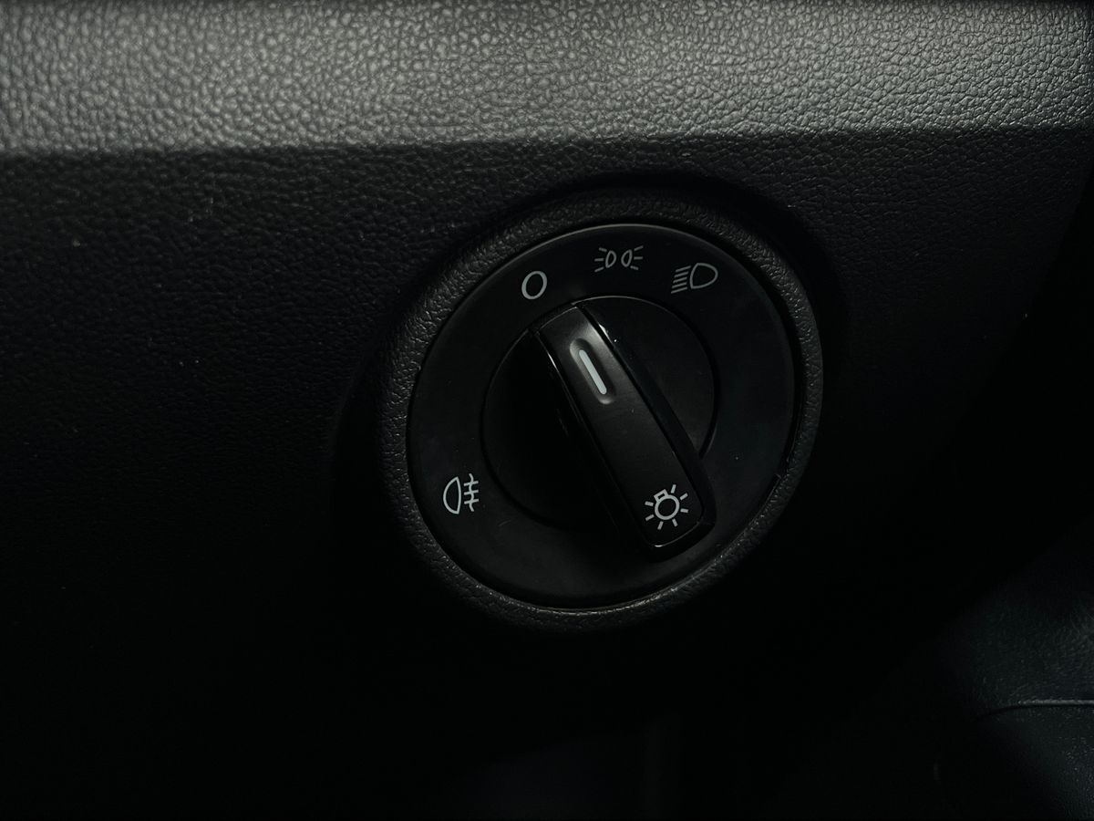 Used Volkswagen up! 2013 for sale - 76425979: Photo 36