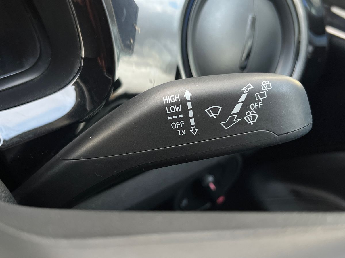 Used Volkswagen up! 2013 for sale - 76425979: Photo 40