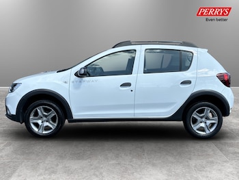 Used Dacia Sandero Stepway 2018 for sale - 78209512: Photo