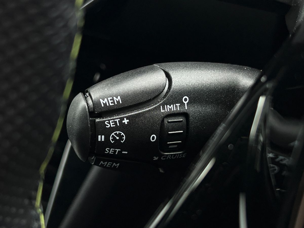 Used Peugeot 2008 2025 for sale - 75919683: Photo 41