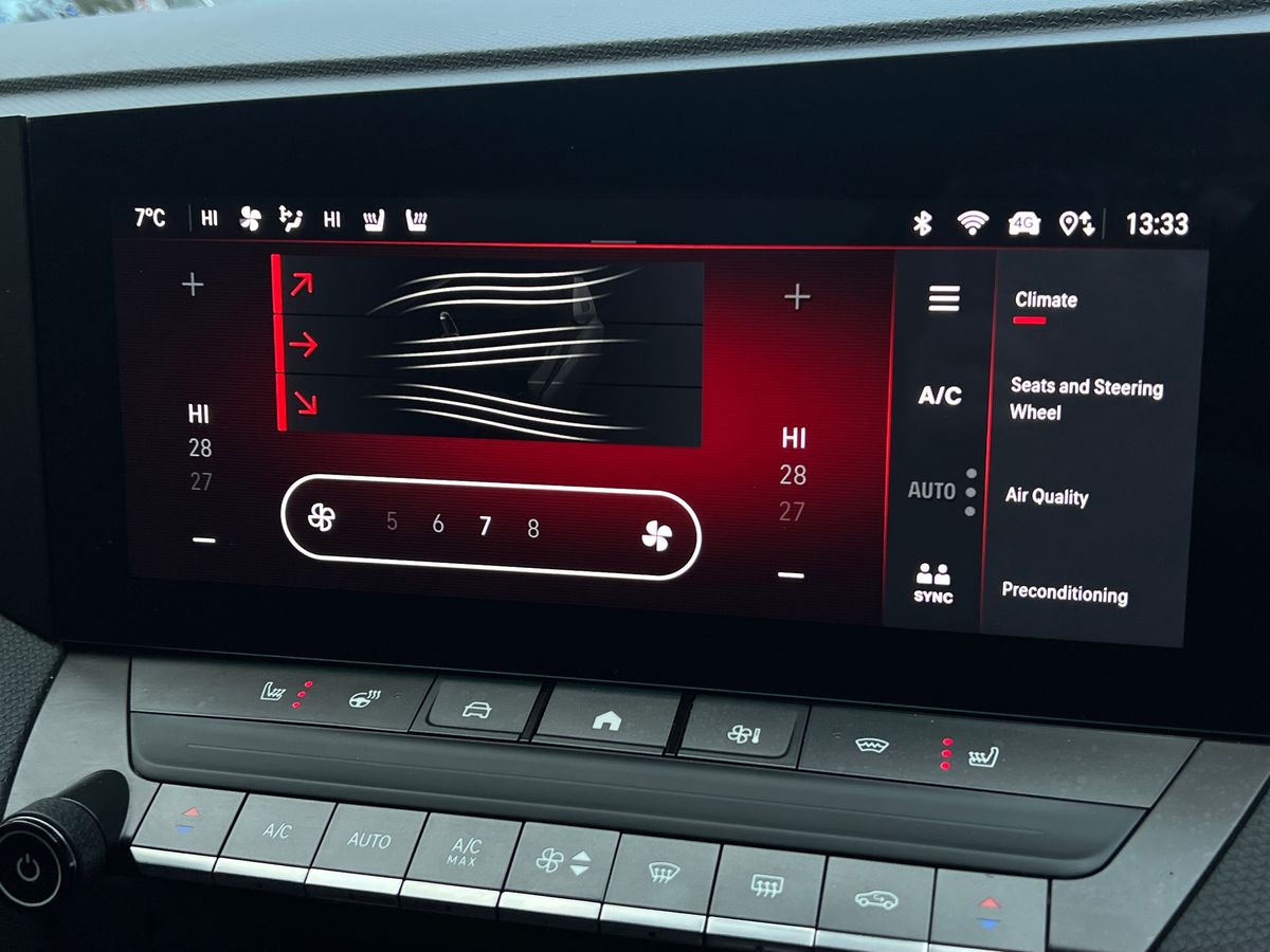 Used Vauxhall Astra 2024 for sale - 76650495: Photo 12