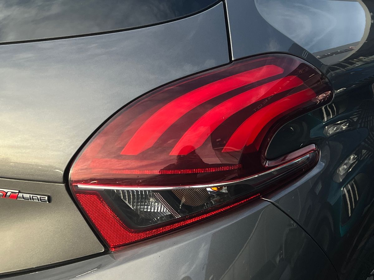 Used Peugeot 208 2019 for sale - 76957944: Photo 26