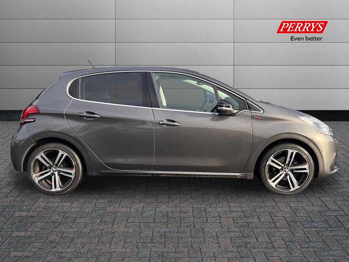 Used Peugeot 208 2019 for sale - 76957944: Photo 3