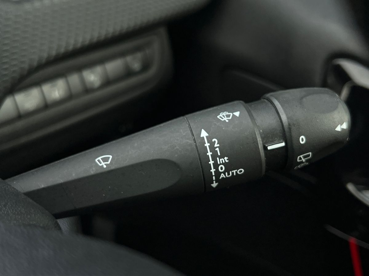 Used Peugeot 208 2019 for sale - 76957944: Photo 38