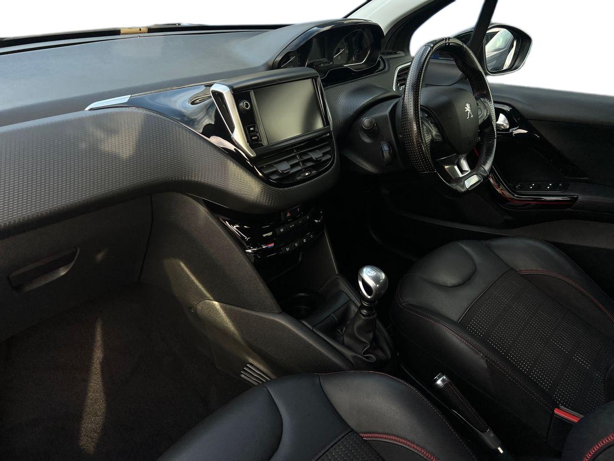 Used Peugeot 208 2019 for sale - 76957944: Photo 6