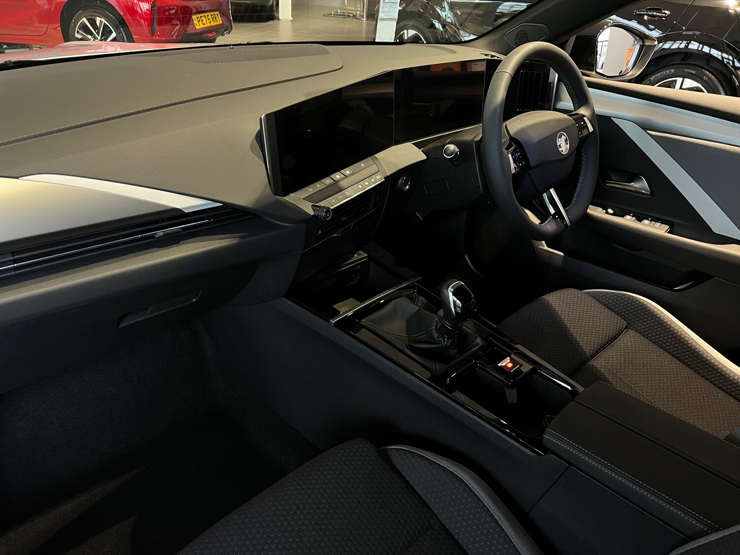 Used Vauxhall Astra 2025 for sale - 76436840: Photo 5