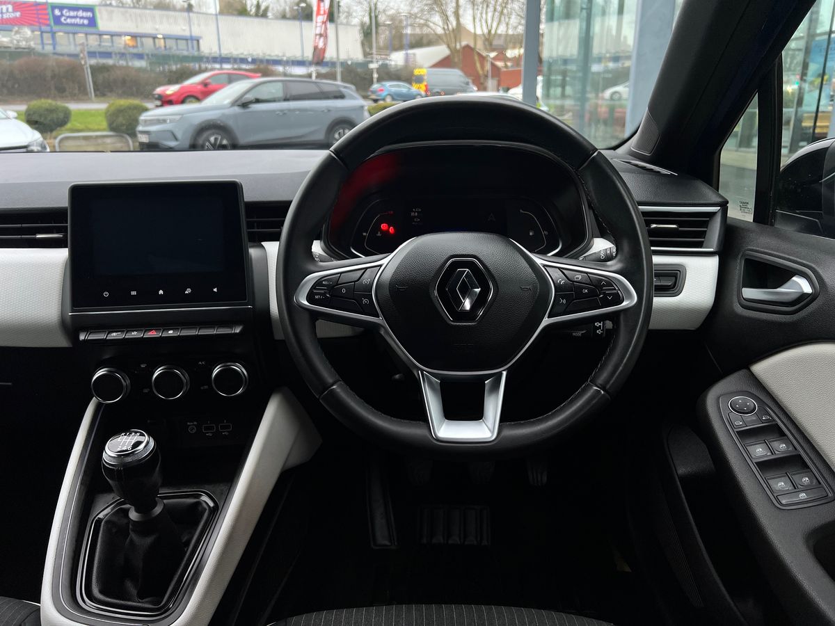 Used Renault Clio 2023 for sale - 76980161: Photo 15