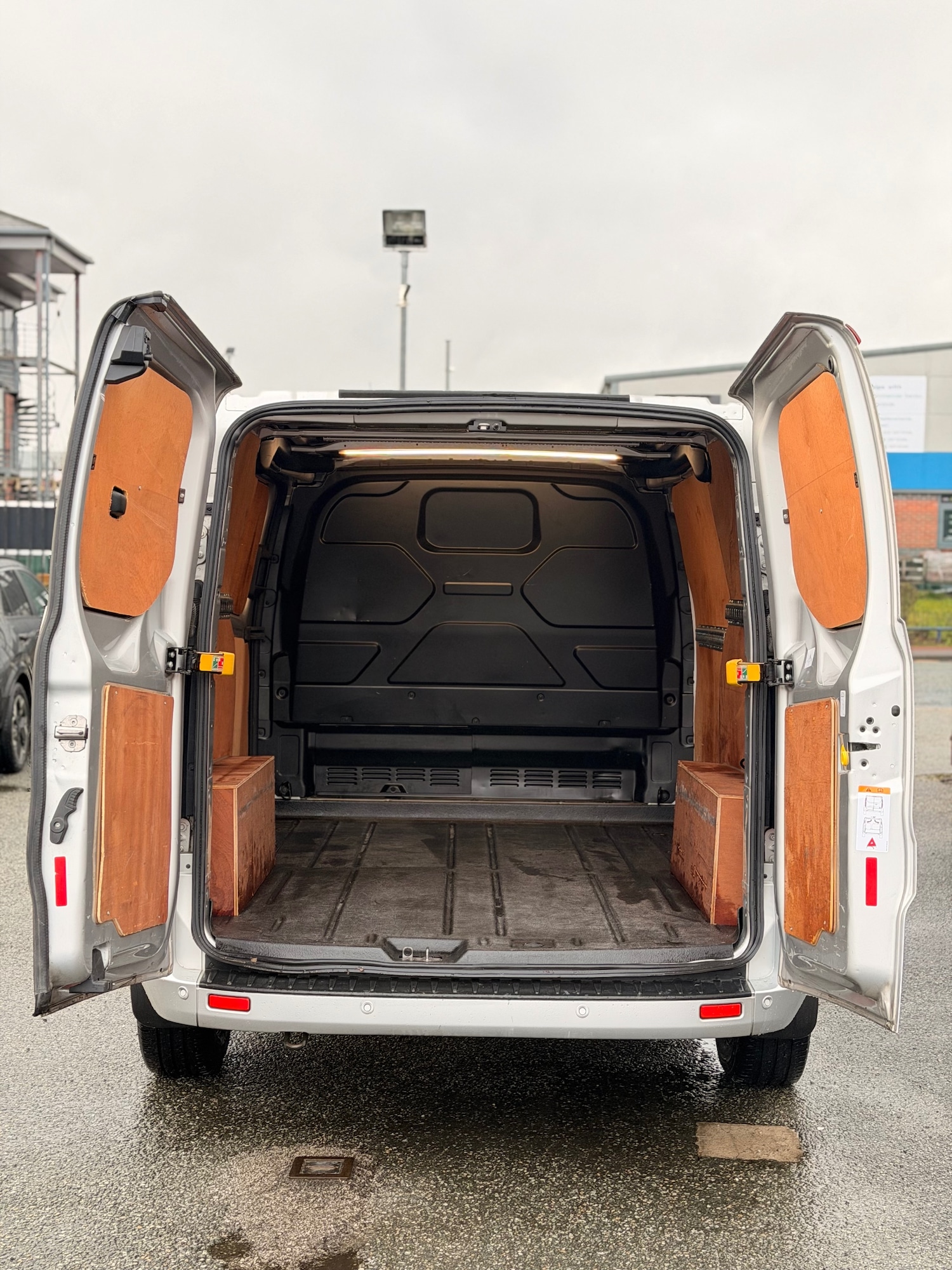 Used Ford Transit Custom 2022 for sale - 77171020: Photo 3