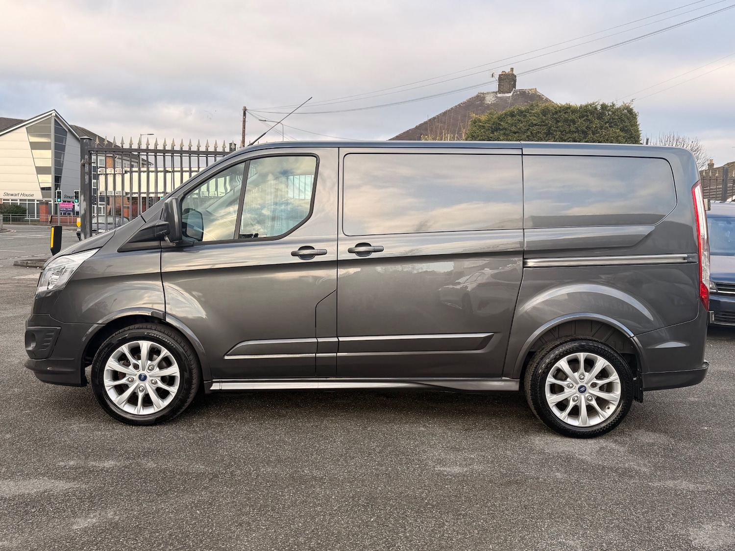 Used Ford Transit Custom 2015 for sale - 77449607: Photo 2