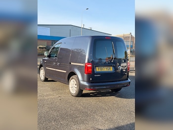 Used Volkswagen Caddy 2017 for sale - 77159656: Photo