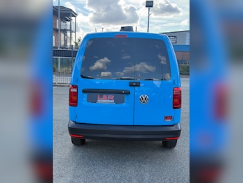 Used Volkswagen Caddy Maxi 2016 for sale - 79451539: Photo