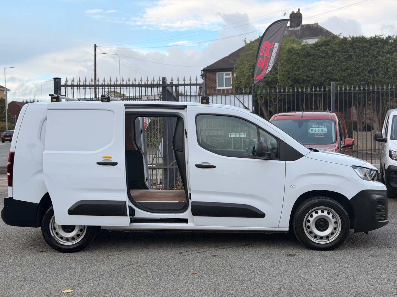 Used Peugeot Partner 2023 for sale - 76357478: Photo 10