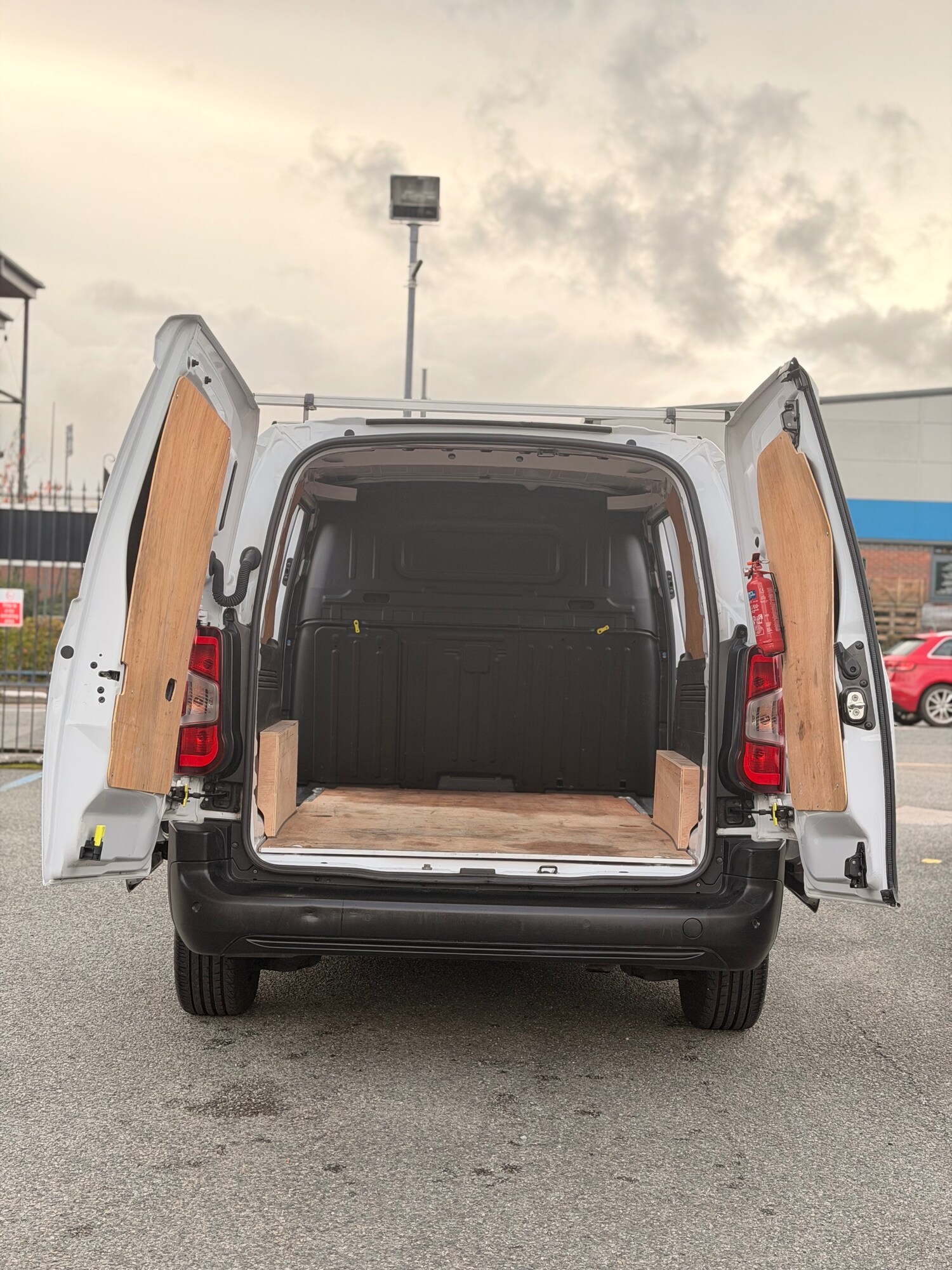 Used Peugeot Partner 2023 for sale - 76357478: Photo 11